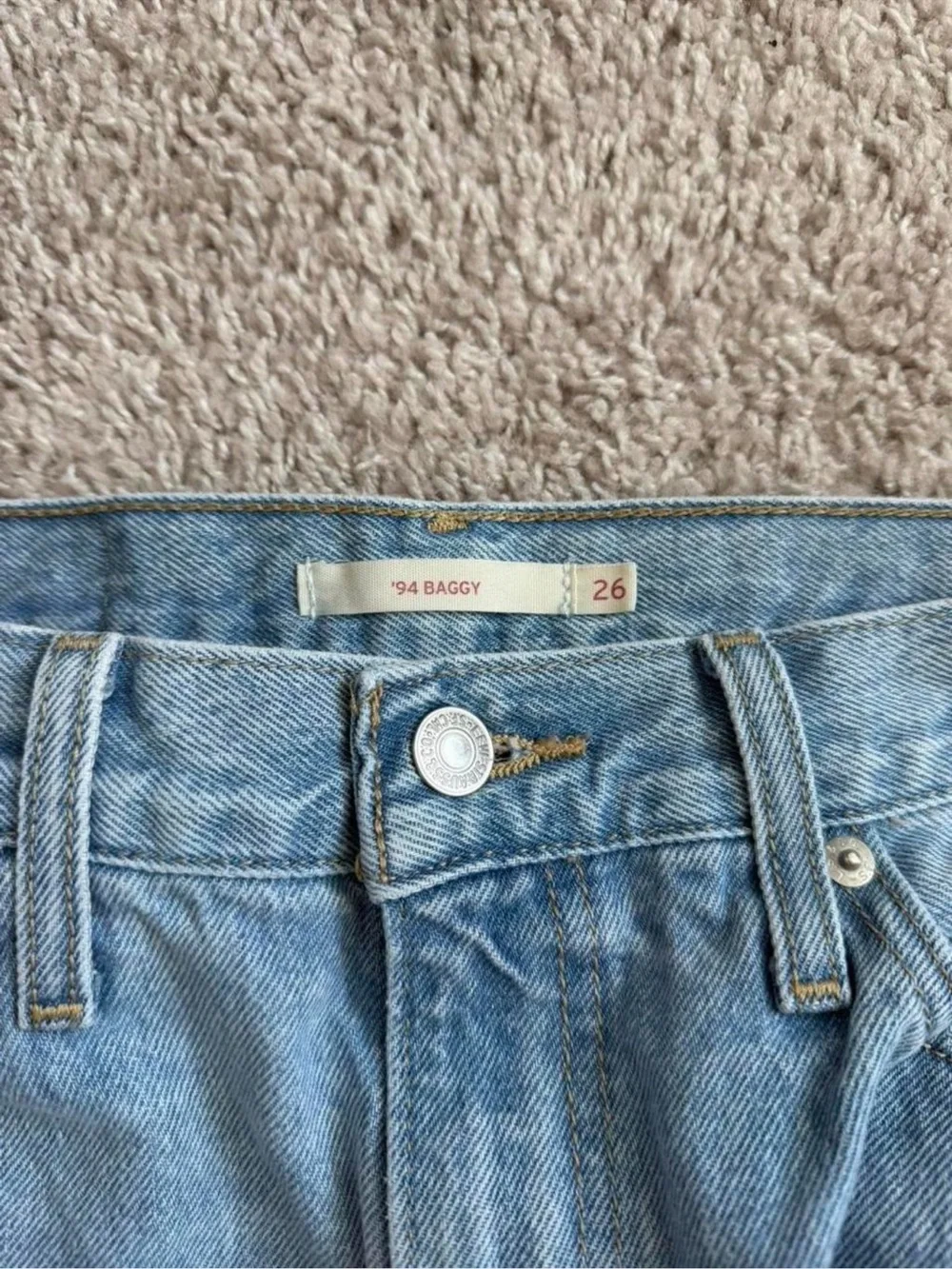 Levi's 94 Baggy Light Wash Jeans